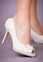 50s Bianca Peeptoe Pumps in Ivory