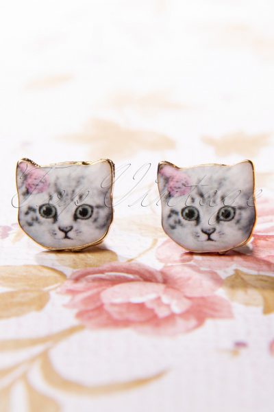 50s Pretty Cat Stud Earrings in Grey
