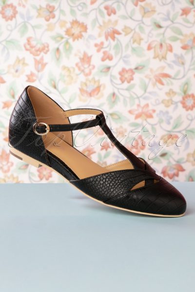 50s Roma T-Strap Flats in Black