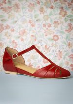 50s Toscana T-Strap Flats in Red