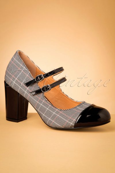 60s Golden Years Check Pumps in Black