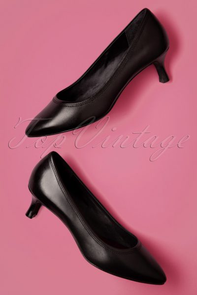 60s Kaiya Leather Kitten Heel Pumps in Black