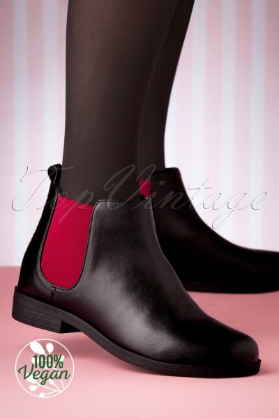 60s Allison Airy Chelsea Boots in Black
