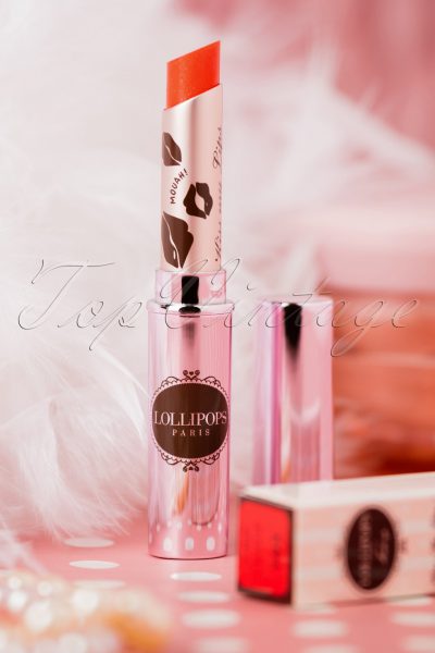 Kiss My Lips Glossy Lipstick in Fatal Cocktail