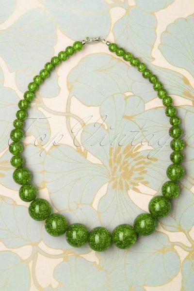 TopVintage Exclusive ~ 20s Glitter Beaded Necklace in Leaf Green