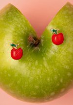 50s Apple Stud Earrings in Red