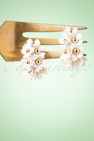 60s In Bloom Earrings in White