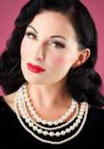 50s Jackie Layered Pearl Necklace in Cream