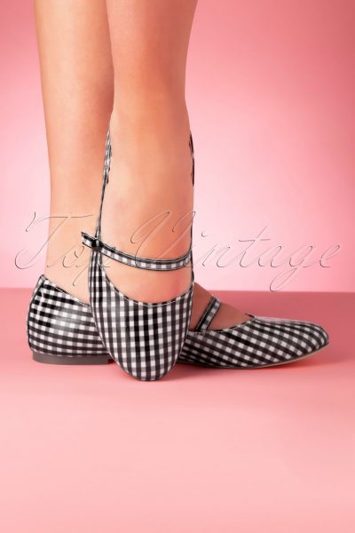 50s Secret Gingham Flats in Black and White