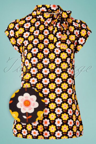 60s Anna Wallflower Top in Black