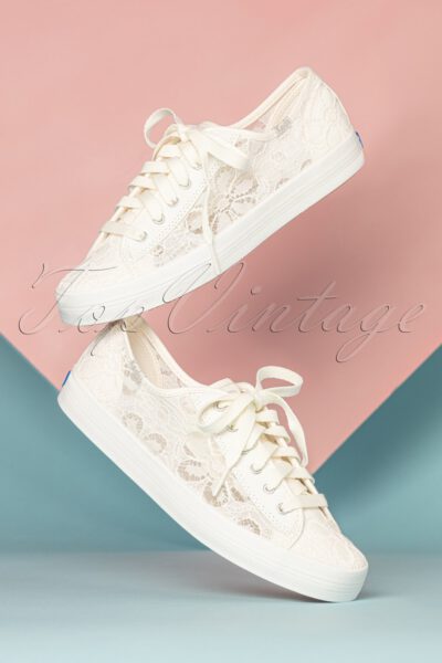 50s Chrochet Kickstart Floral Sneakers in Cream