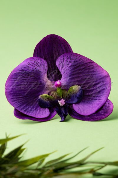 50s Bring Me Purple Orchids Daily Hair Clip