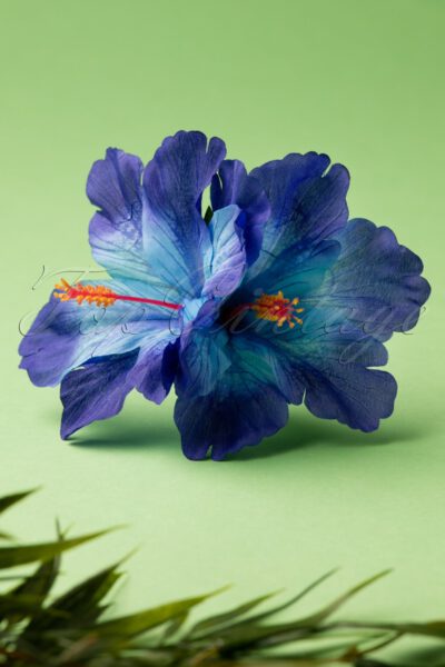 50s Double Hibiscus Double Pretty Hair Clip in Blue