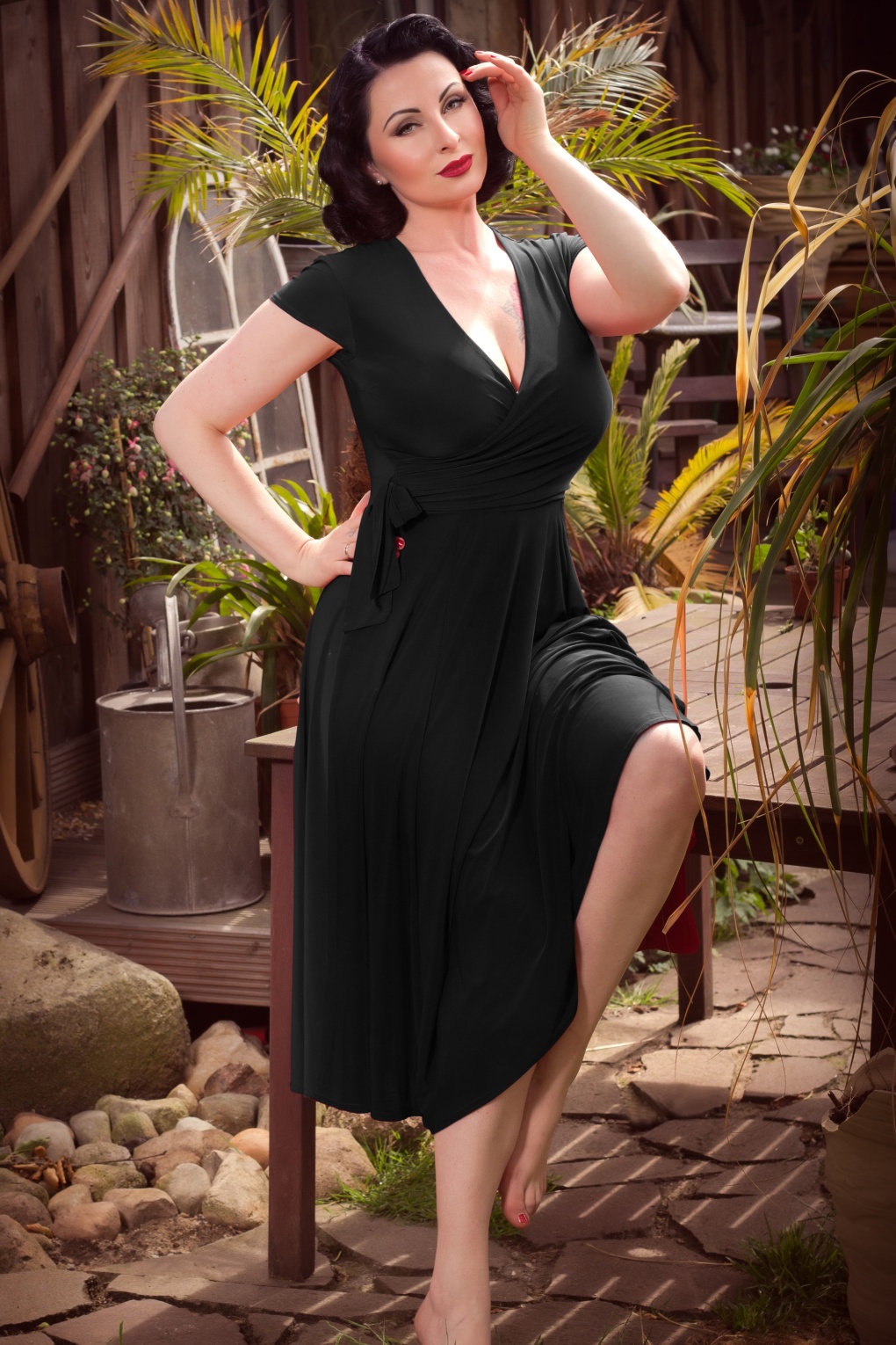 257784-Vintage-Chic-Slinky-Cross-Black-102-40-15824-1-full