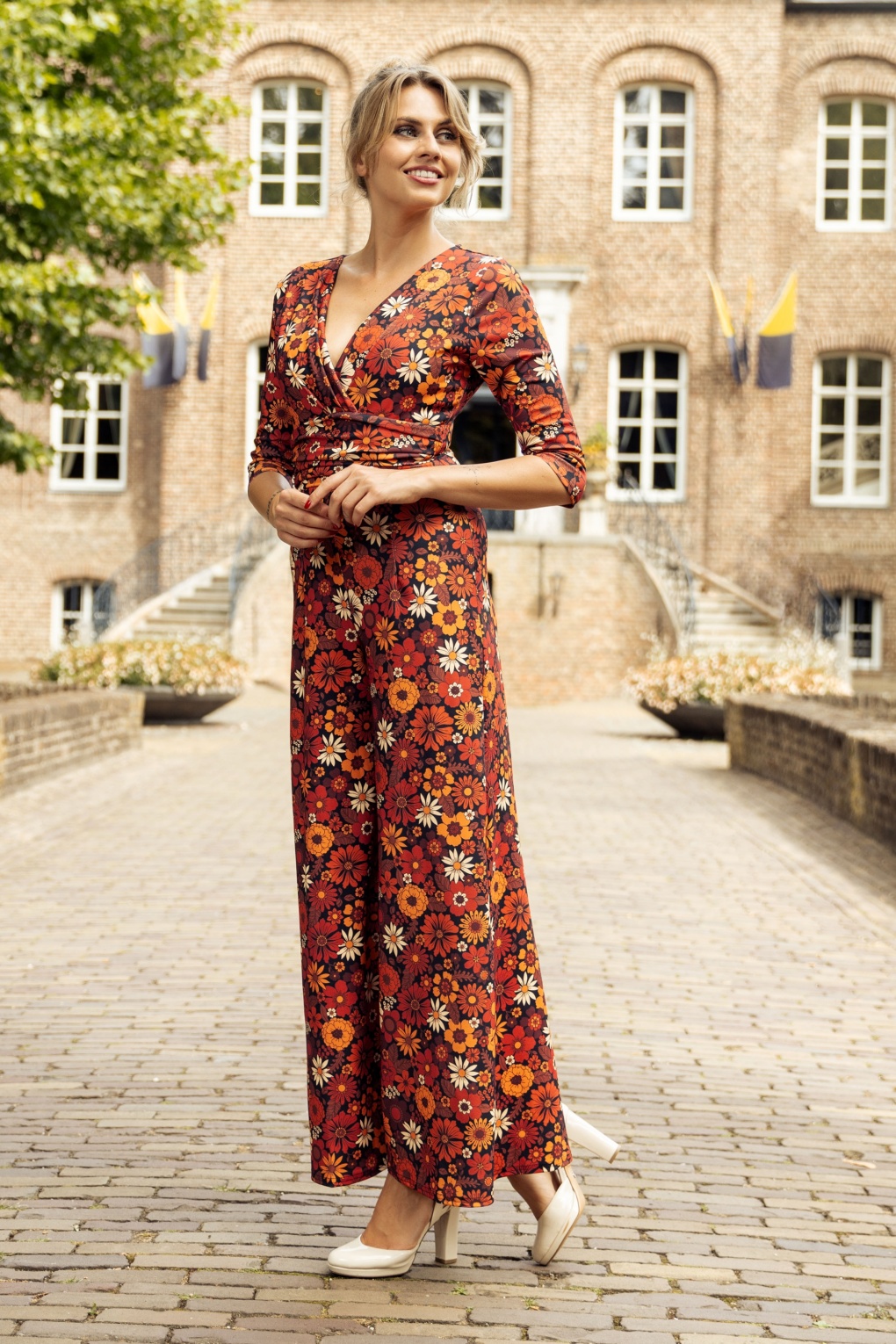277480-Vintage-Chic-54511-Jumpsuit-Floral-Orange-Brown-70s-250703-040M-full