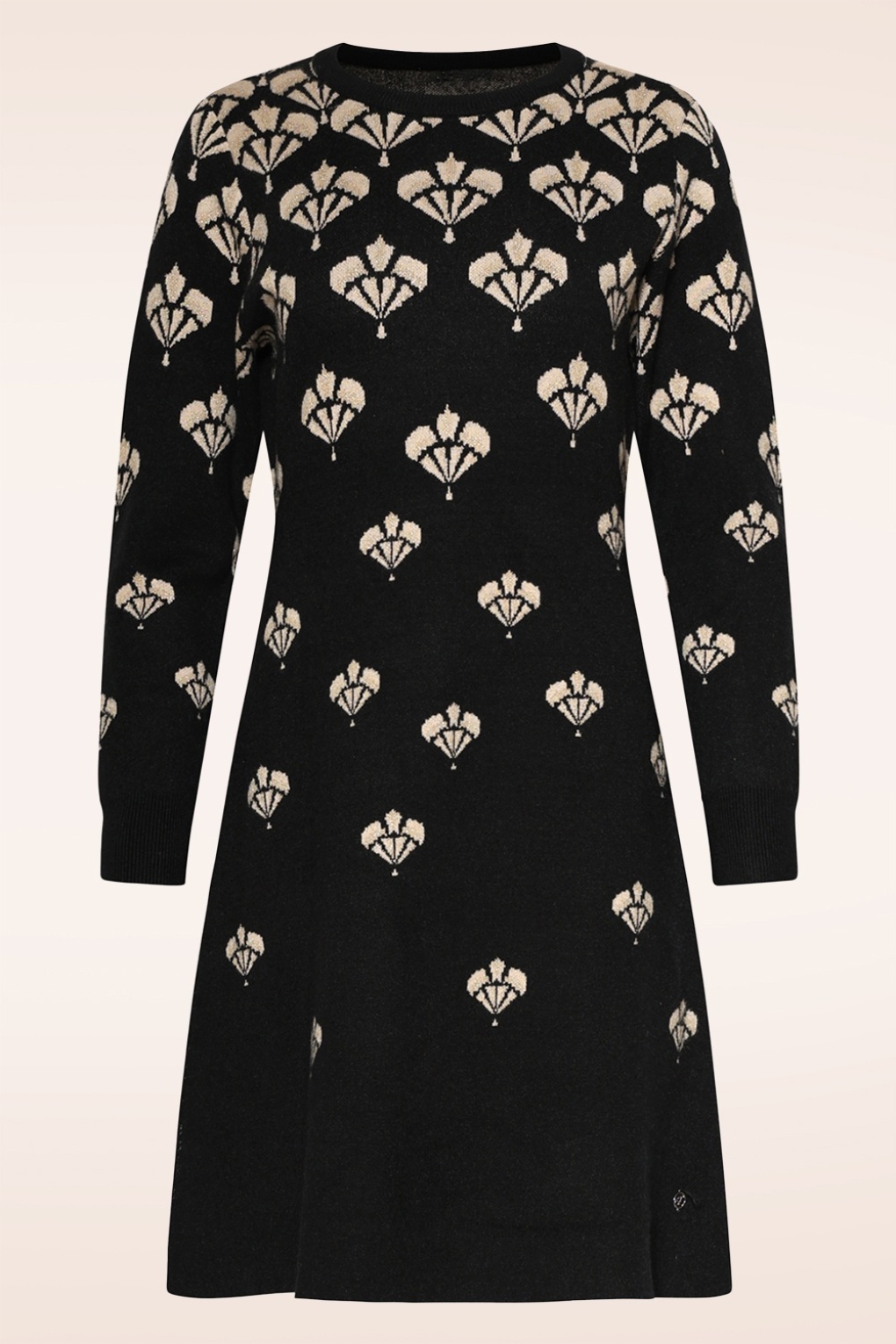 283414-Smashed-Lemon-54406-Dress-Knit-Black-Sand-250221-002W-full