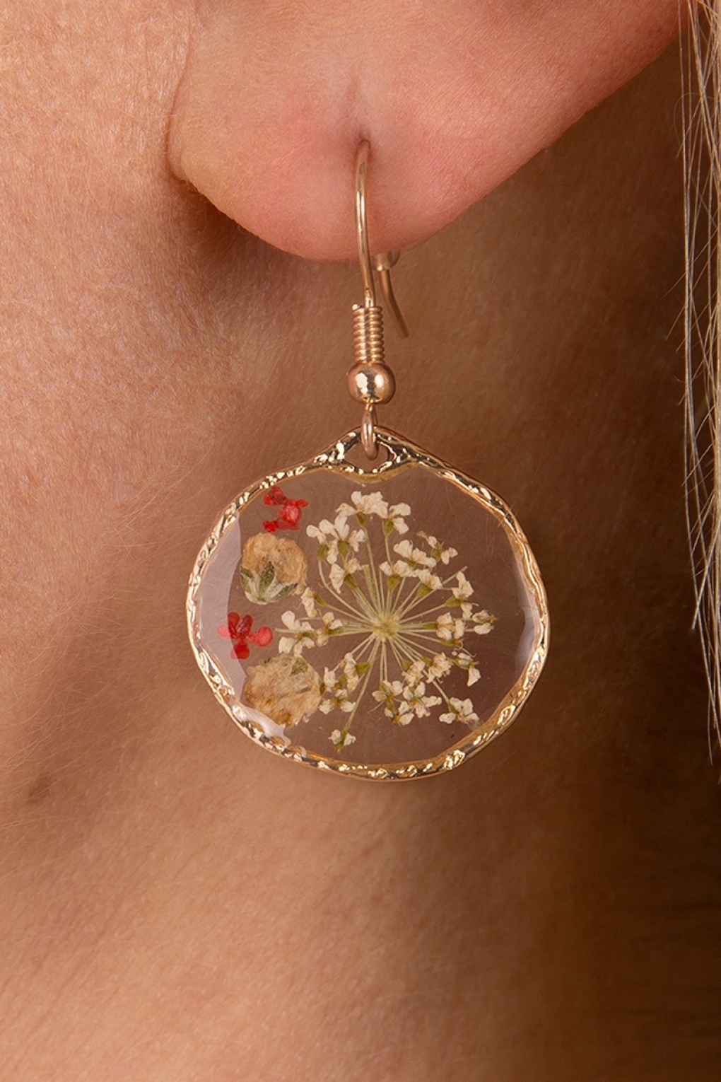 267828-Lovett-51607-Earrings-Dried-Flower-Gold-20241023-002S-full