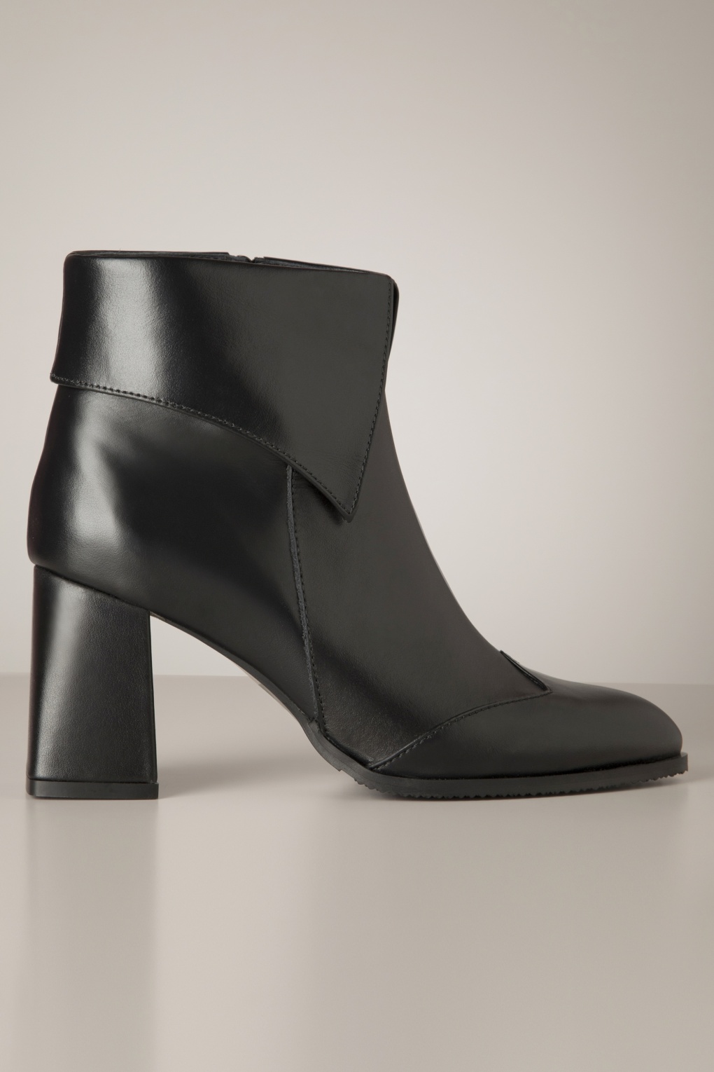 268645-Banned-50966-Black-Ankle-Boots-20241107-0001W-full