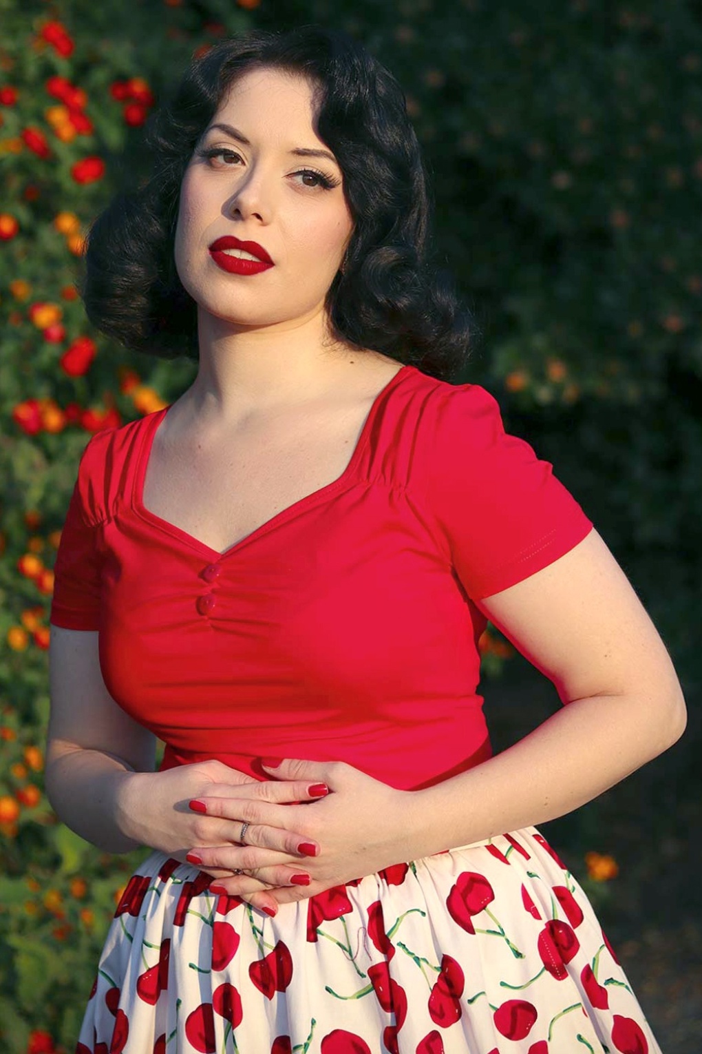 273726-Hearts-and-Roses-52593-T-shirt-Heart-button-Red-250318-004LW-full