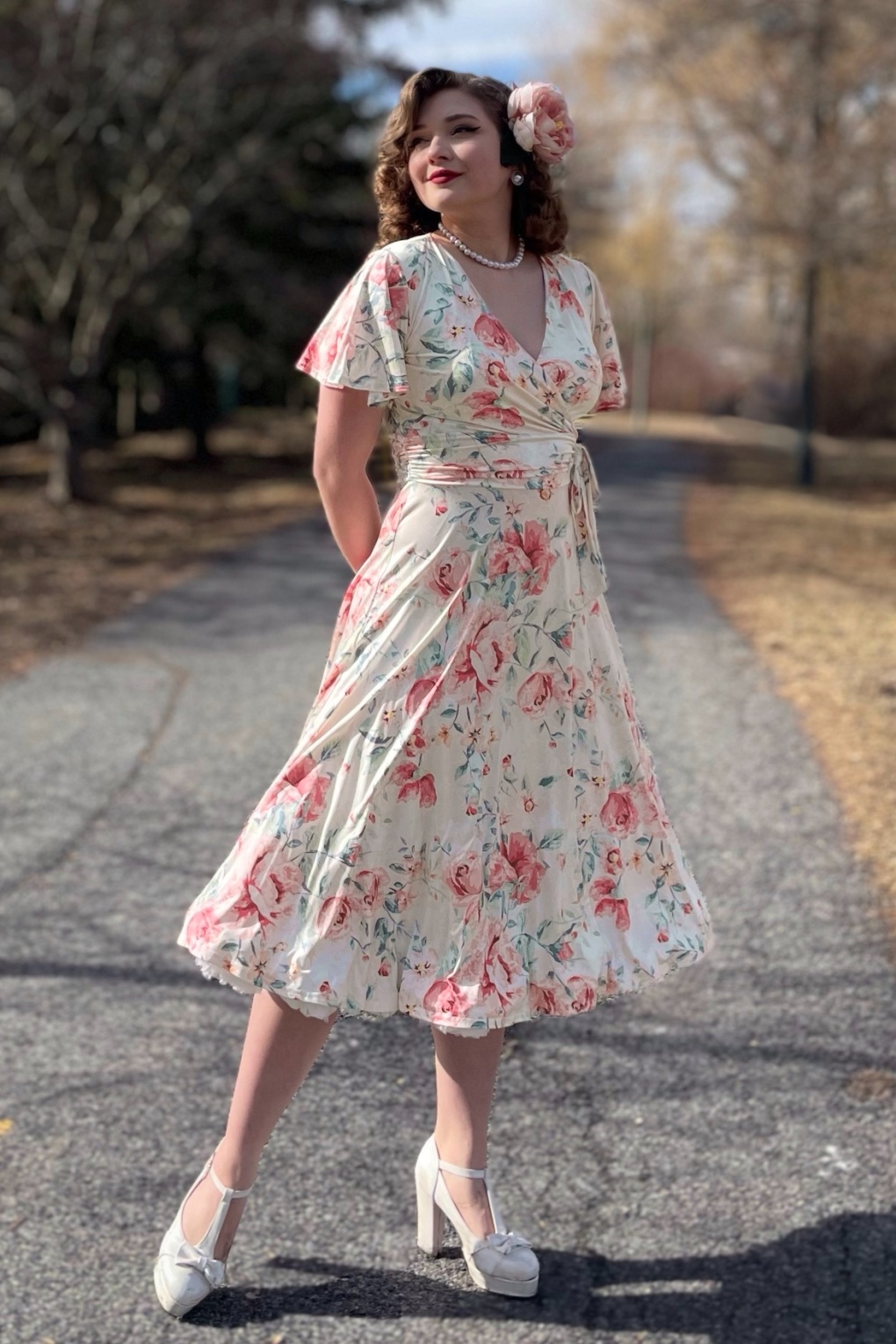 255186-Vintage-Chic-46292-Irene-Flower-Swing-Dress-Creme-20240307-030iW-full