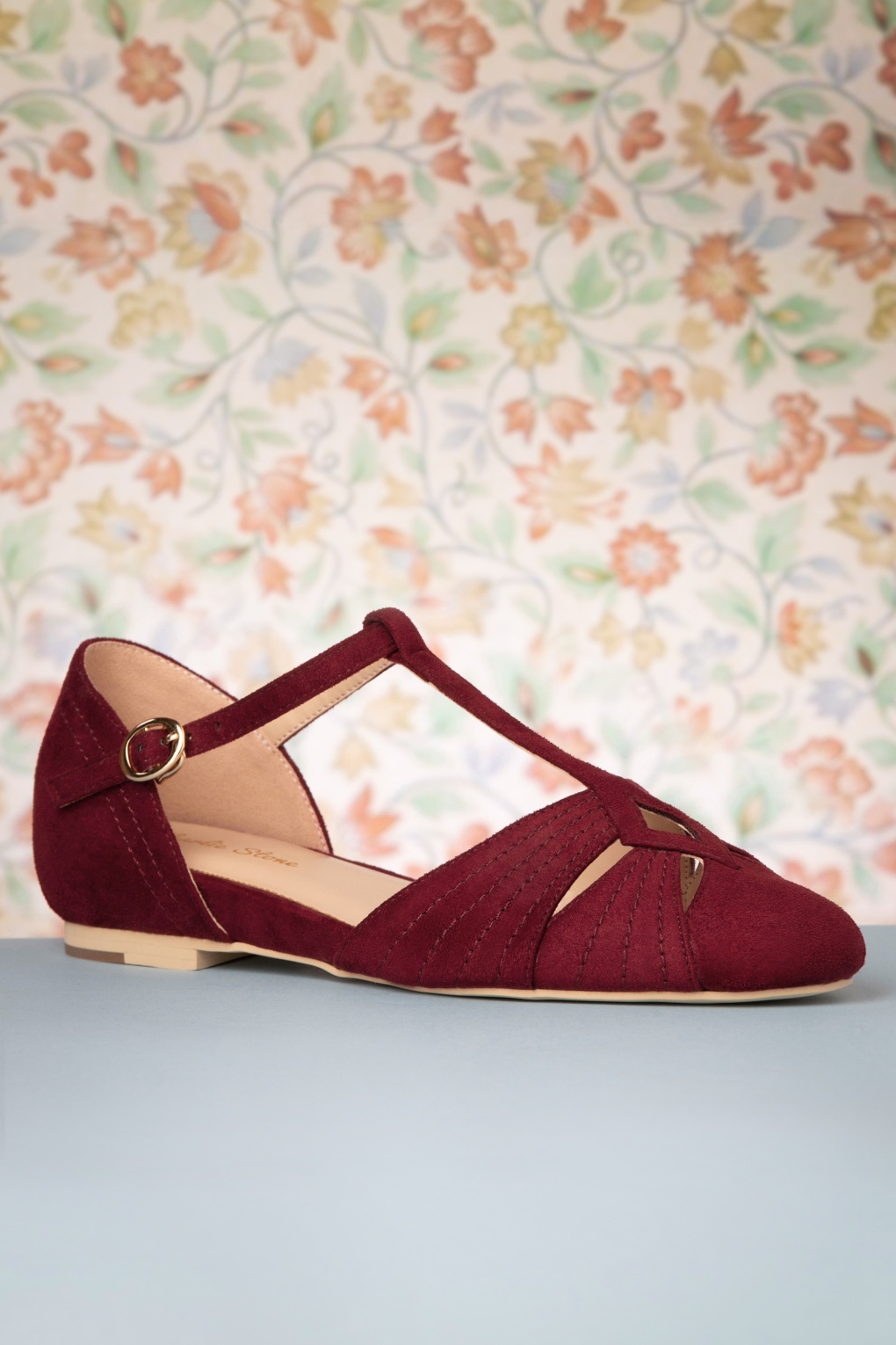 280216-Charlie-Stone-37651-London-Tstrap-Red-Flats-Ballerina-Sandals-Velvet-20210215-003-full