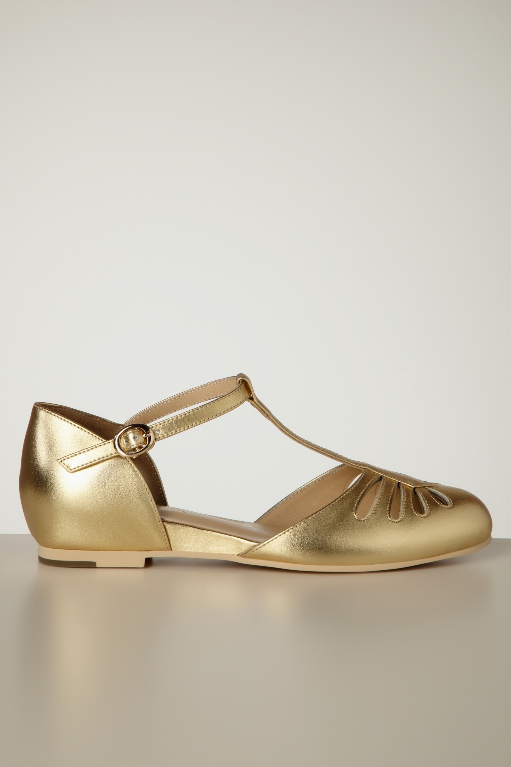 253971-Charlie-Stone-49965-Pump-Strap-Singapore-Gold-02232024-501W-full