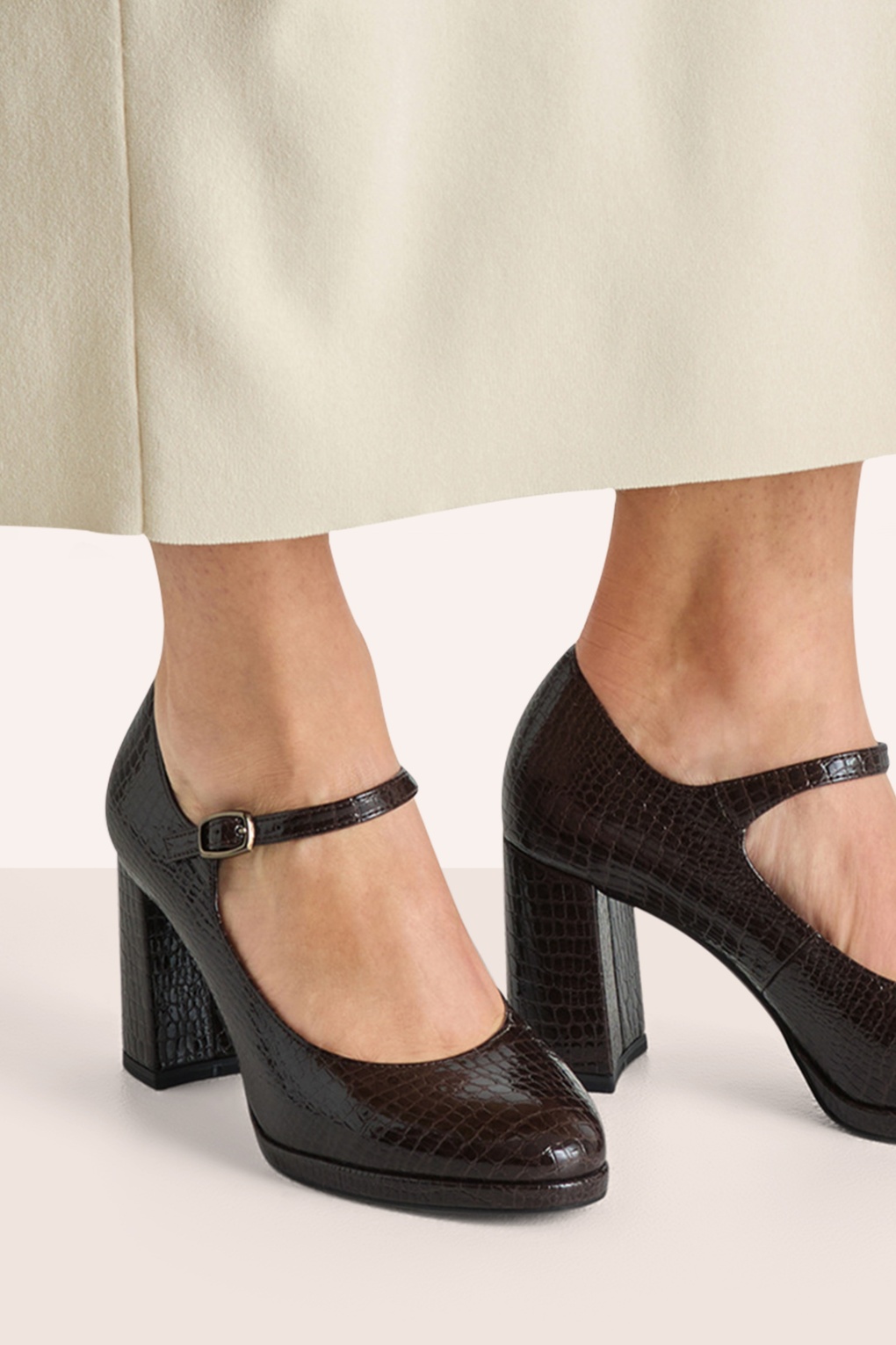 290186-Tamaris-56919-Mary-Jane-Pumps-Mocca-260617-004L-full