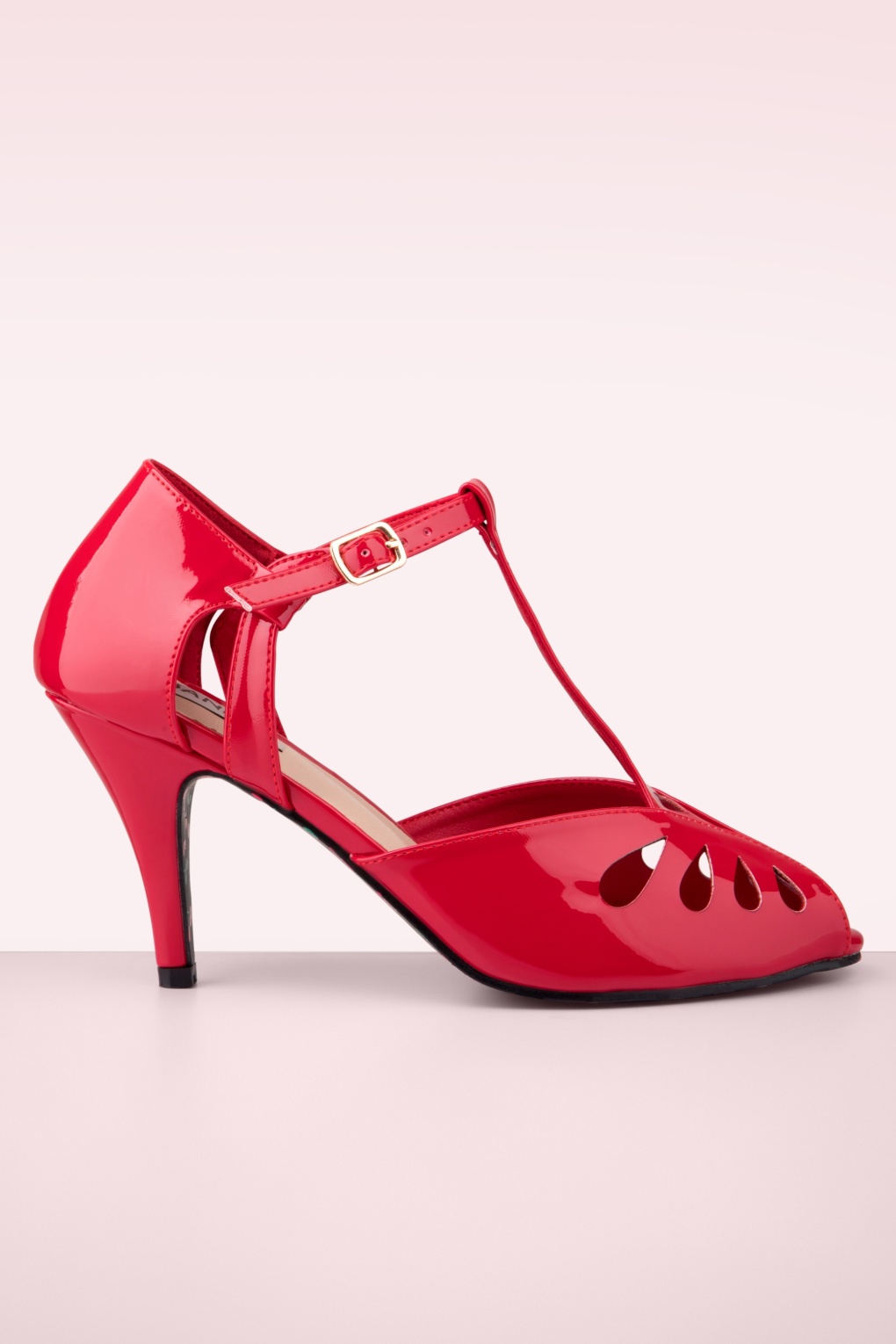 275324-Banned-20506-Sandal-Red-Heart-250411-001W-full